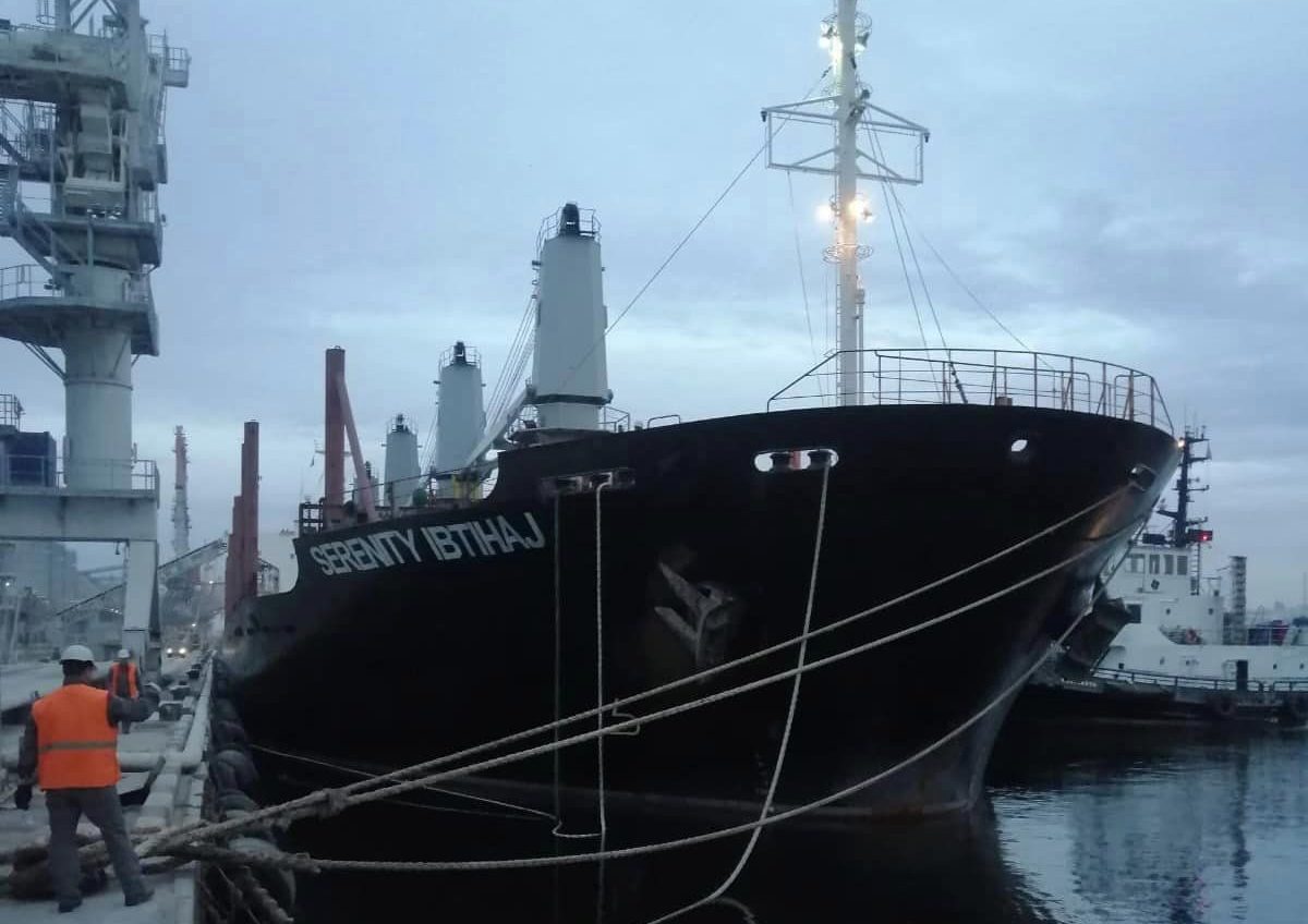 Зернова ініціатива: із Південного та Чорноморська вийшли 8 суден (фото) «фото»