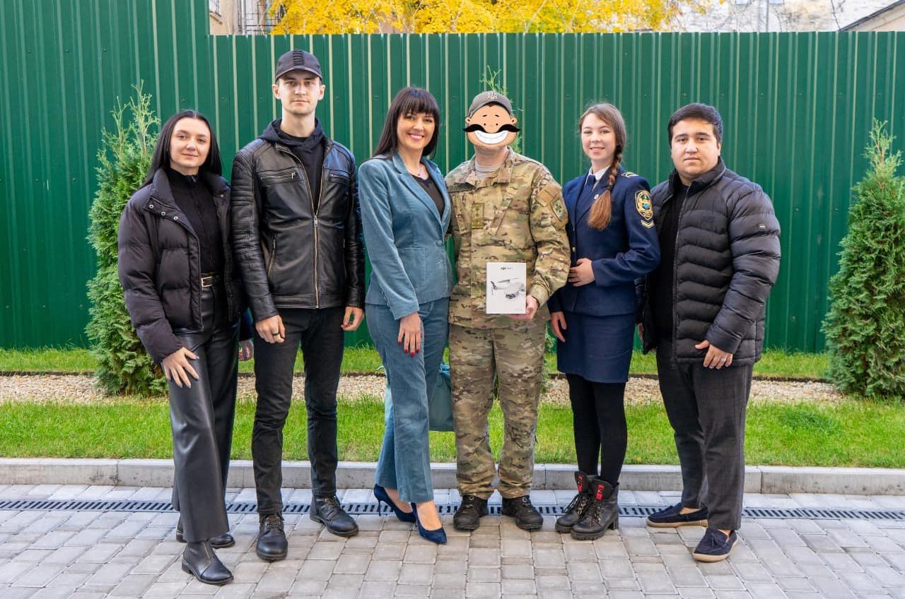 Одеські студенти подарували прикордонникам дрон «фото»