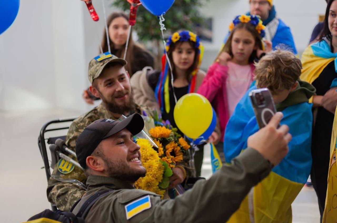 Як в Америці зустріли двох українських захисників (фото) «фото»