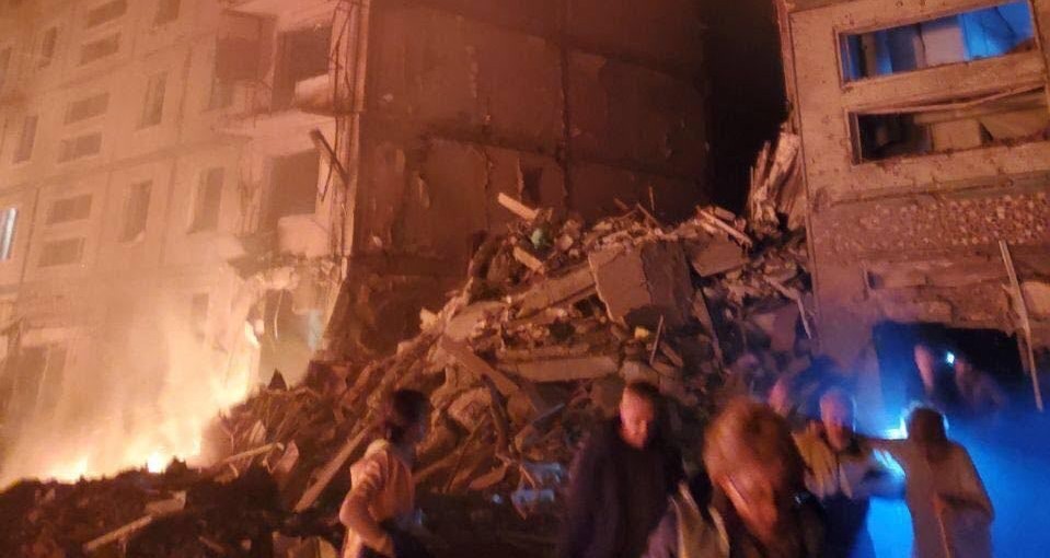 Ракетний удар по Запоріжжю: зруйновані житлові будинки, є загиблі (ОНОВЛЮЄТЬСЯ, фото) «фото»
