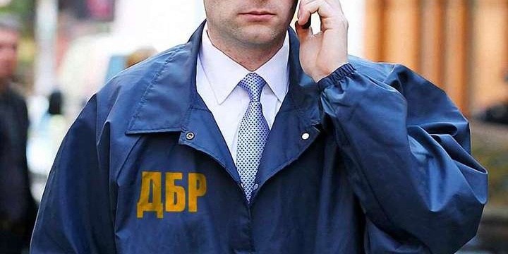 Співробітнику ДБР повідомили про підозру: він віддав 716 тис. дол, які везли через Одеську митницю «фото»