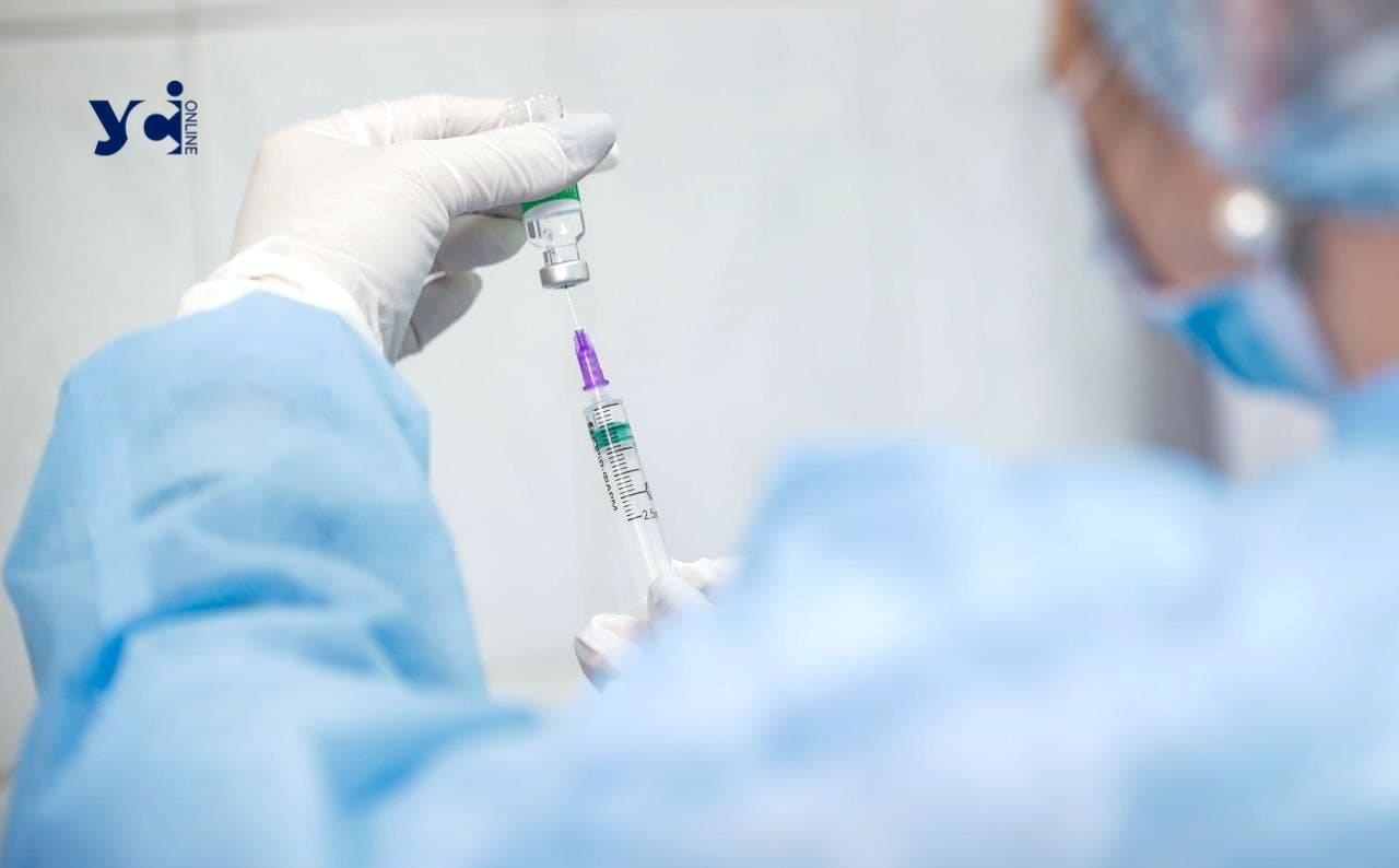 В Одеську область прямують понад 15 тисяч доз вакцини КПК «фото»