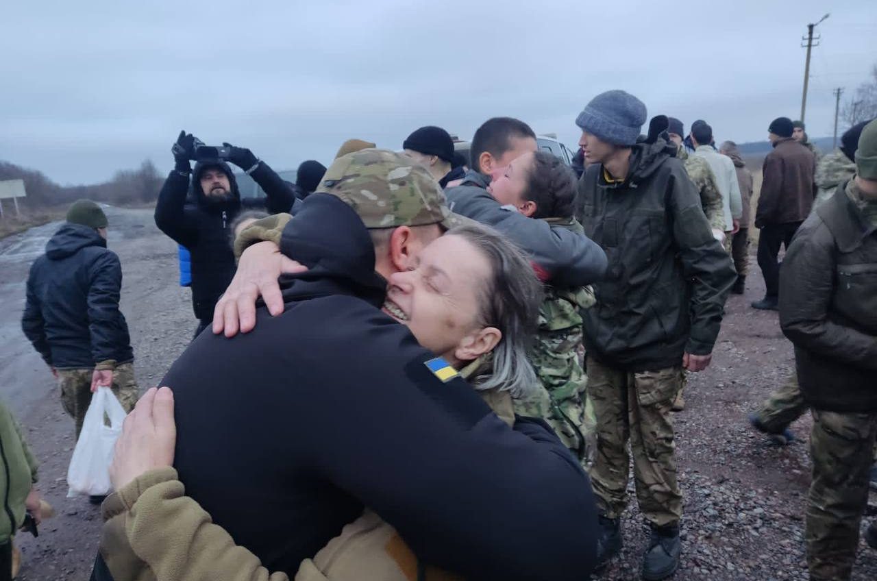 Україна звільнила з полону ще 140 громадян. Серед них — захисники острова Зміїний (фото) «фото»