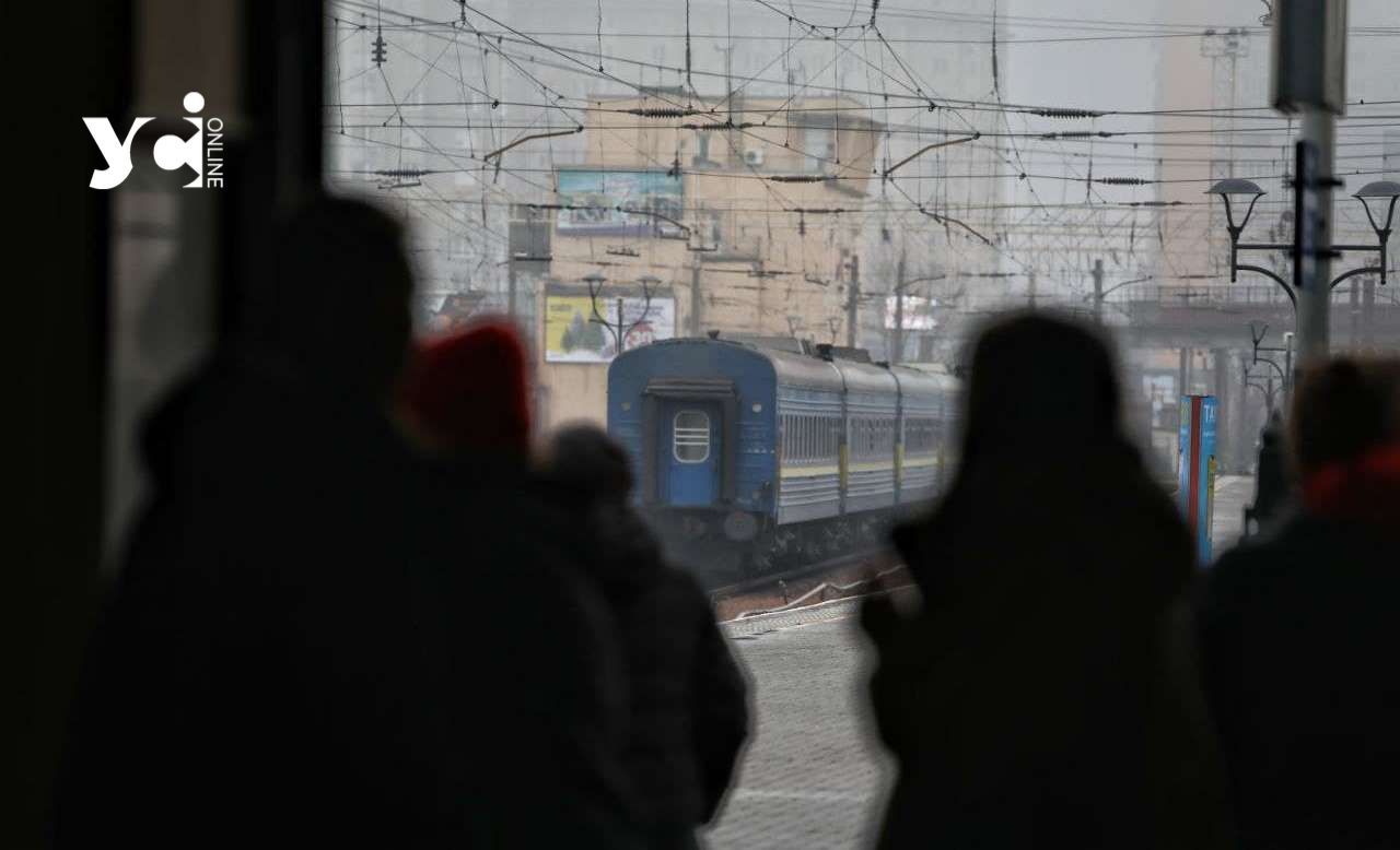 Через ворожу атаку приміські поїзди Одеської залізниці затримуються «фото»