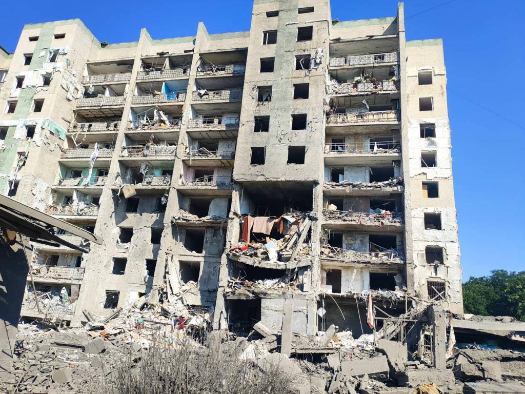 Зруйнований ракетою будинок на Одещині відремонтують за 10 млн «фото»