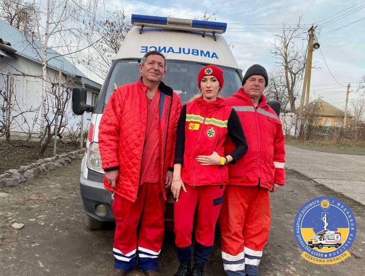На Одещині медики швидкої прийняли пологи у дорозі «фото»