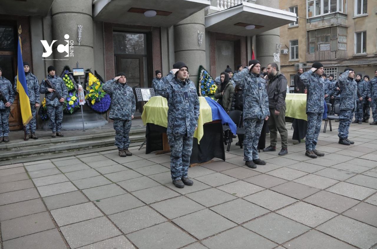 В Одесі попрощались із загиблими на фронті захисниками (фото) «фото»