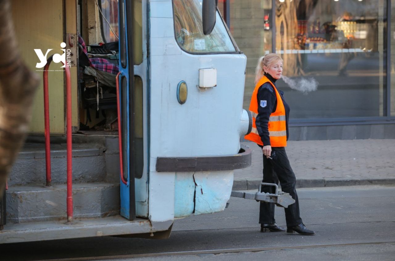 ДТП на Добровольського: рух трамваїв призупинено «фото»