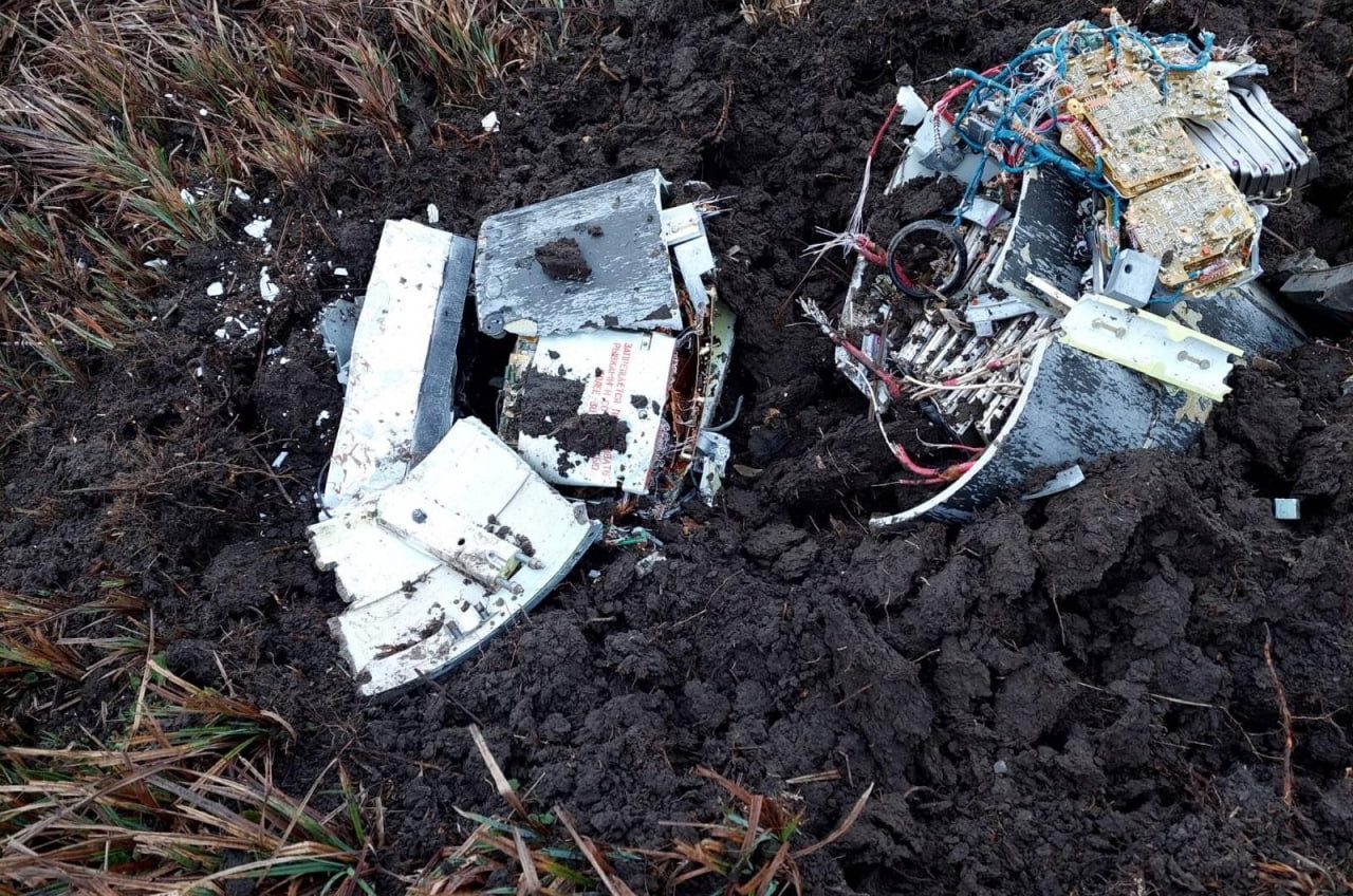 В уламках ракети, що впали у Молдові, знайшли близько 80 кг вибухівки (фото) «фото»