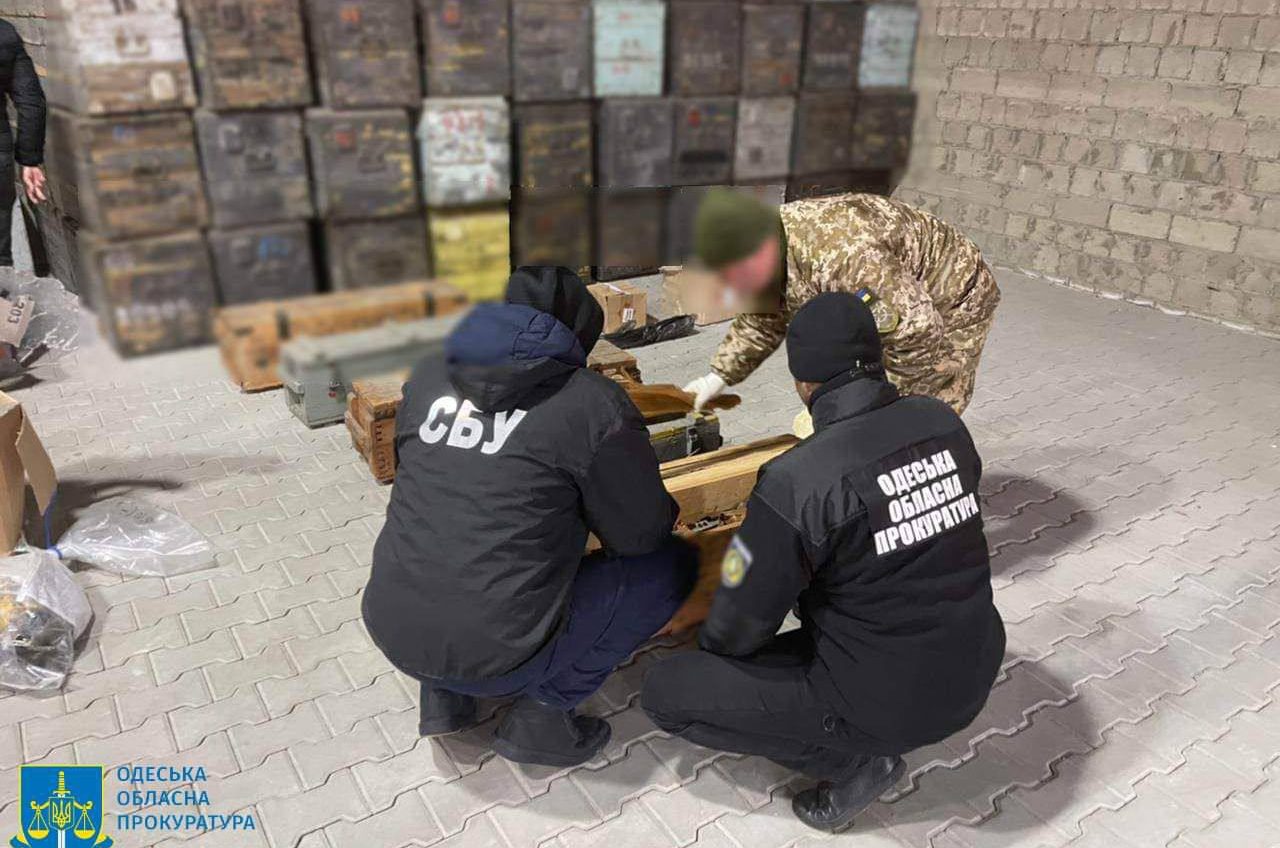 На Одещині арештоване обладнання для військової авіації передали ЗСУ (фото) «фото»