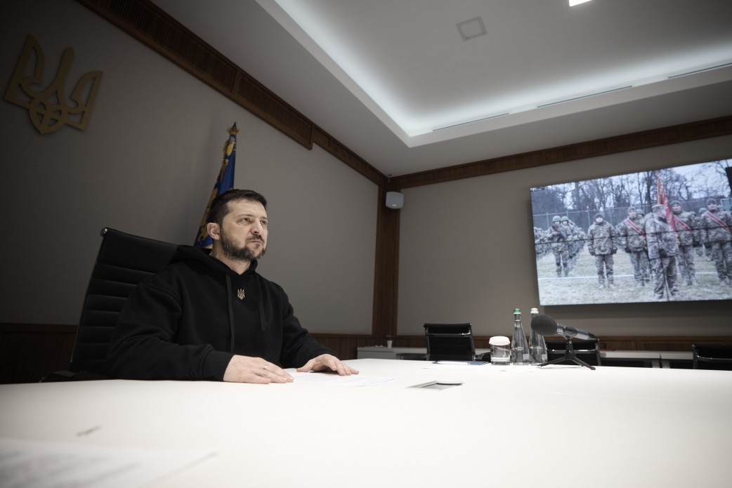 Президент Зеленський звернувся до випускників одеської Військової академії (відео) «фото»