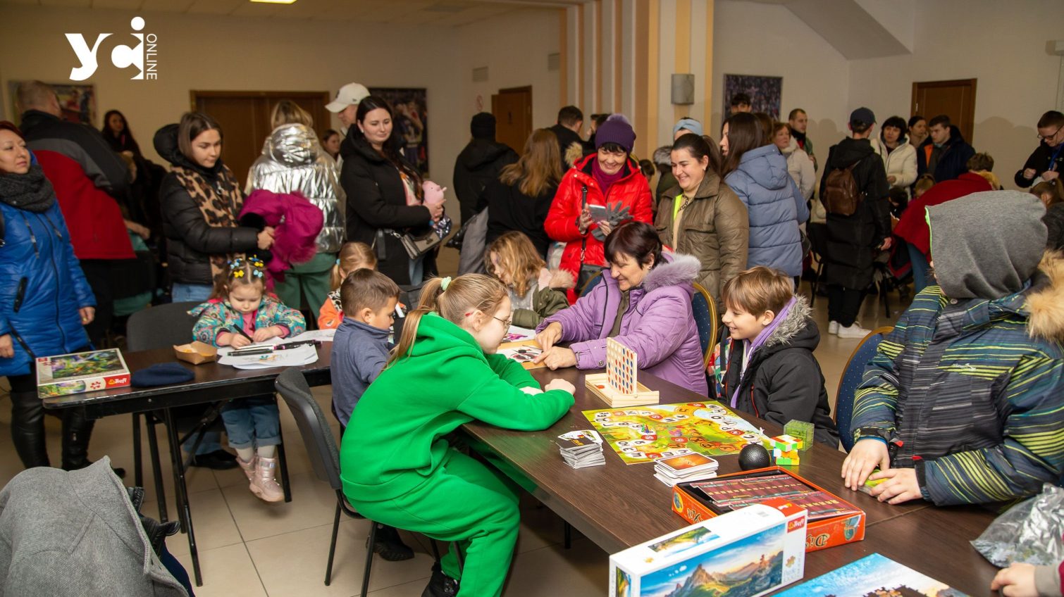 Великий концерт, активності для дітей та продукти: як в Одесі допомагають переселенцям із Херсона та Маріуполя (фото) «фото»