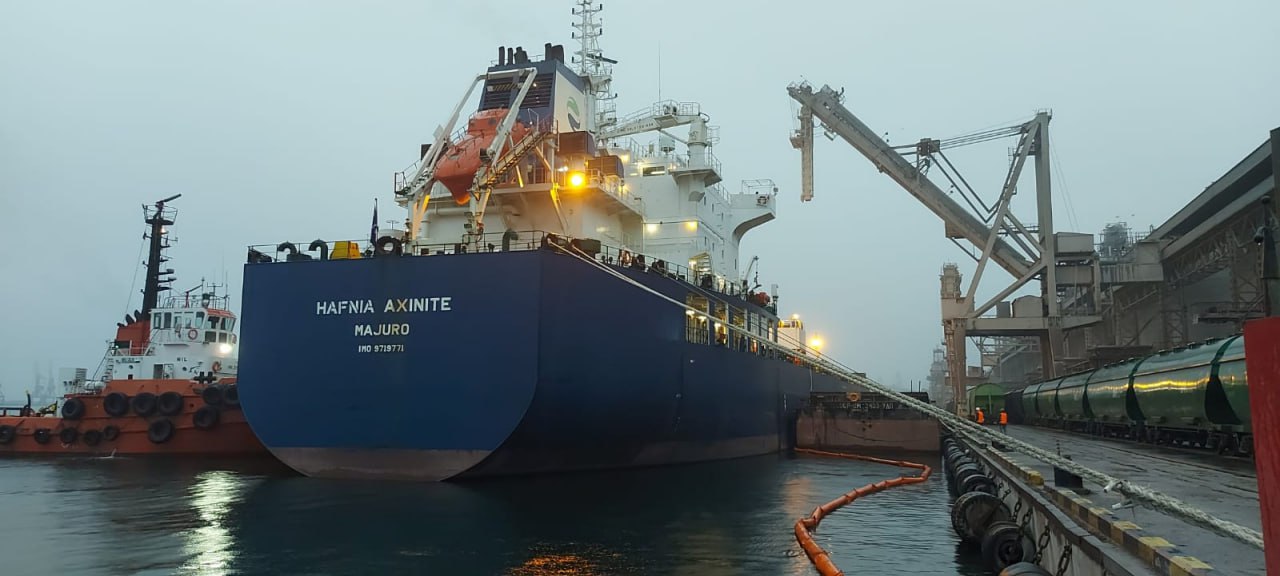 З портів Великої Одеси відправили три судна із зерном «фото»