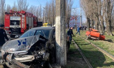 Дві автівки вщент: незвична подвійна ДТП в Одесі (фото) «фото»