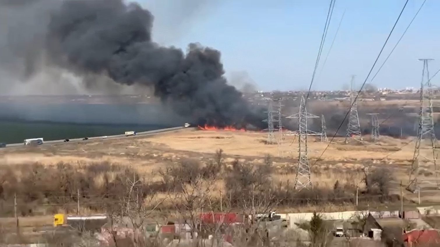 Дві масштабні пожежі спалахнули у екосистемах Одещини (відео) «фото»