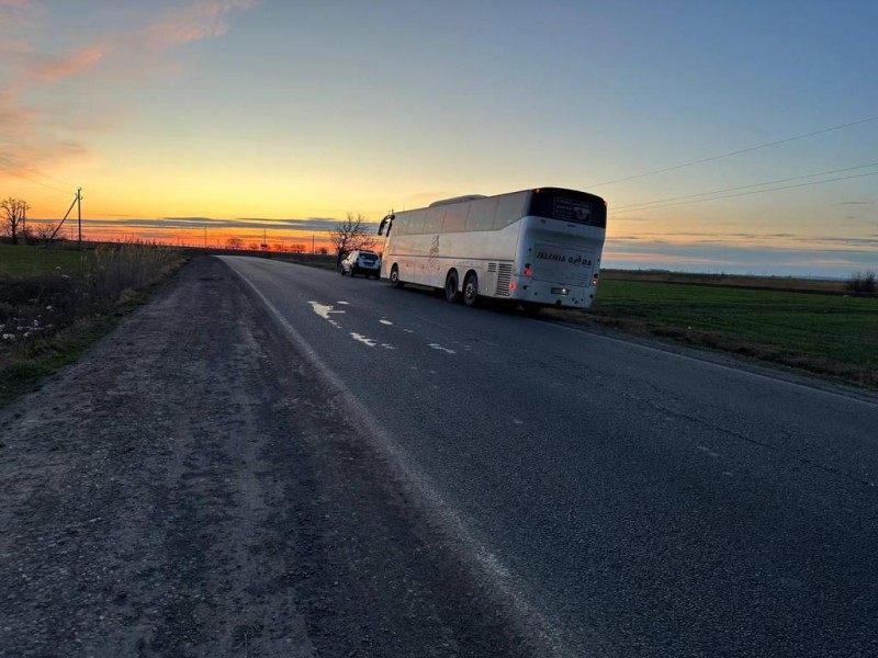 На Одещині рейсовий автобус на смерть збив жінку «фото»