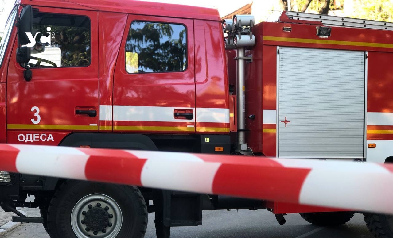 У Чорноморську спалахнула пожежа у дев’ятиповерхівці, постраждала жінка «фото»