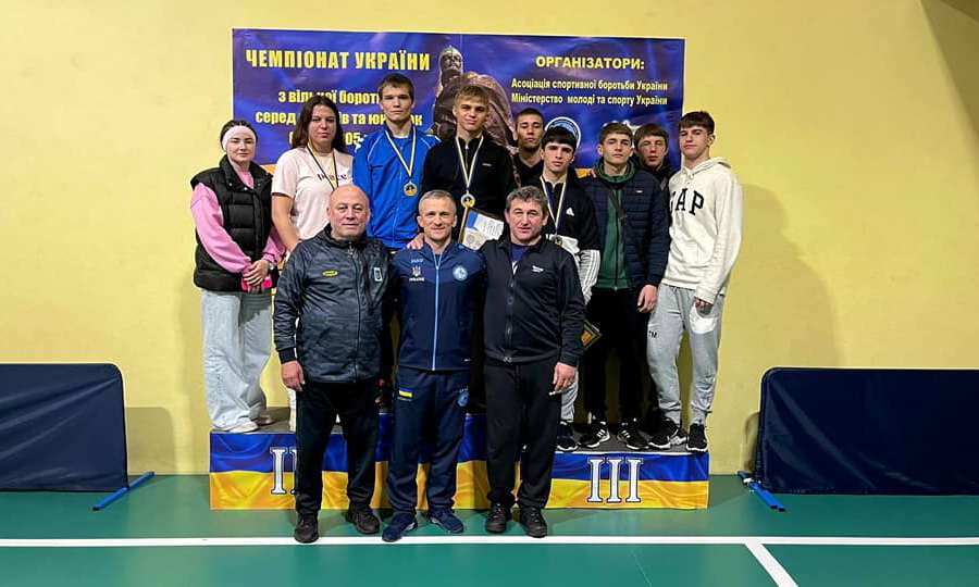 Одеські борці-юніори везуть додому 4 золоті медалі (фото) «фото»