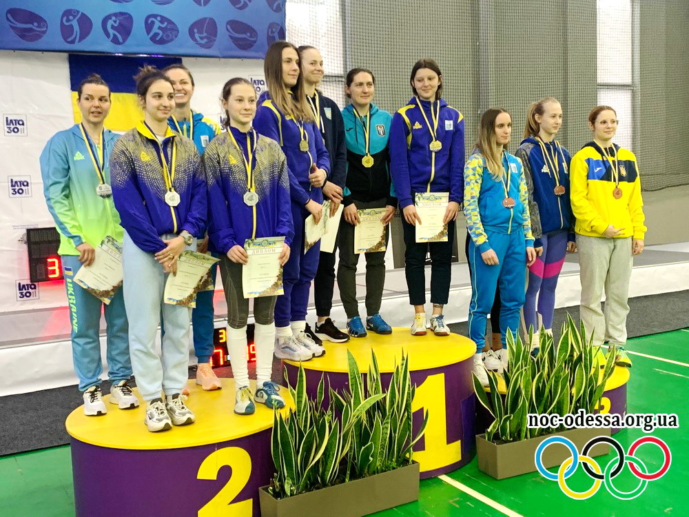 Історичне срібло: одеські фехтувальниці здійснили прорив на чемпіонаті України (фото) «фото»