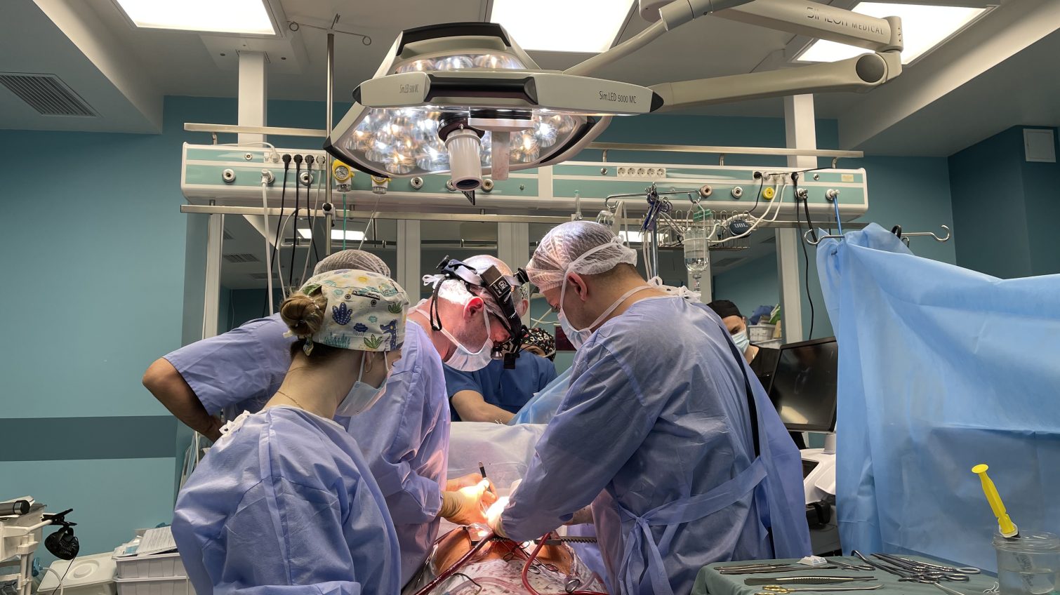 Унікальна операція: в Україні вперше пройшла комплексна трансплантація органів (фото) «фото»