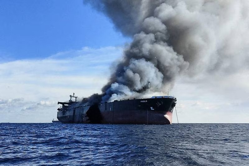 Український моряк загинув під час вибуху танкера біля берегів Малайзії «фото»