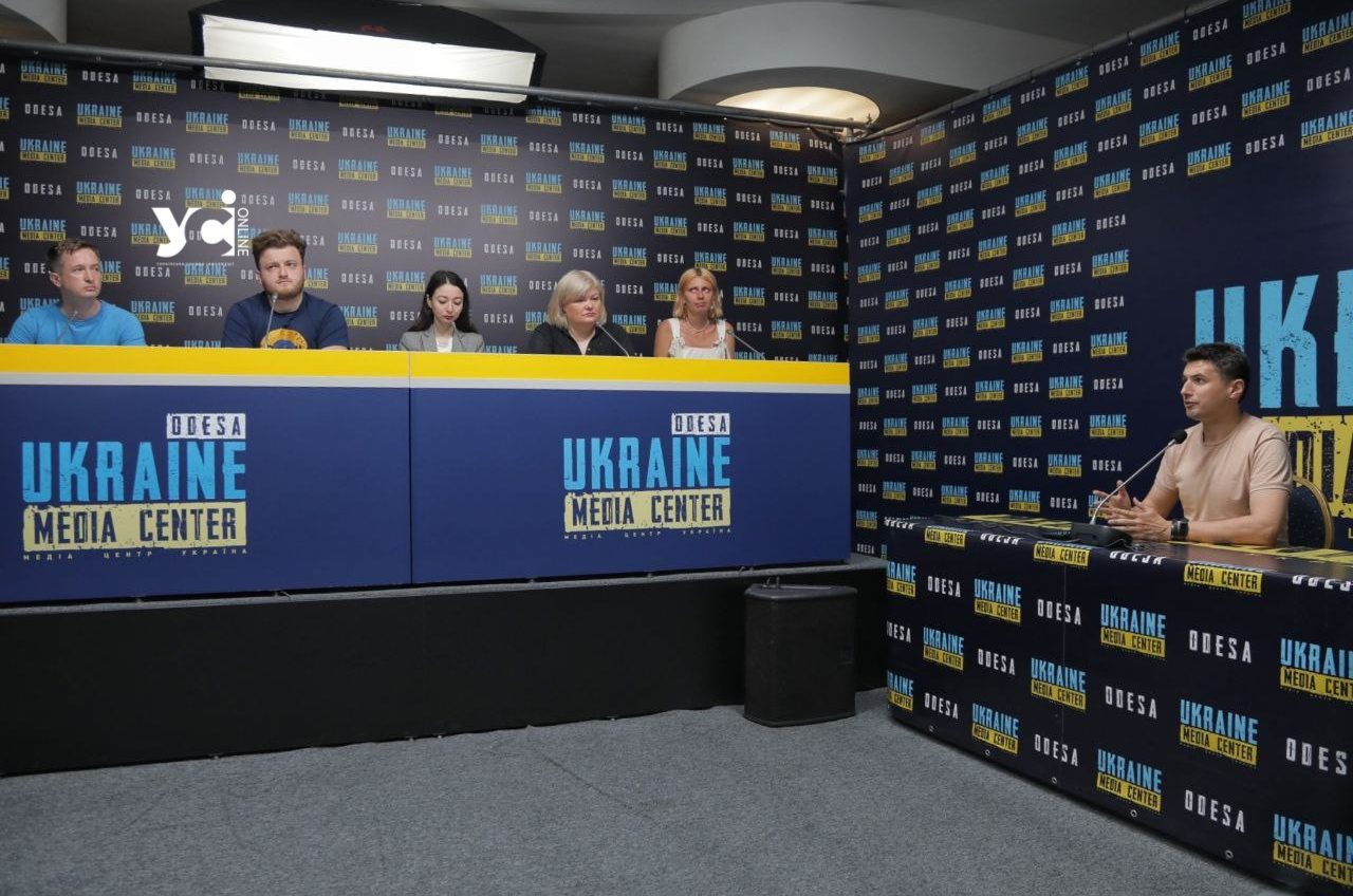 Одеські медійники виступили із підтримкою звільненого пресофіцера з Херсона (фото) «фото»