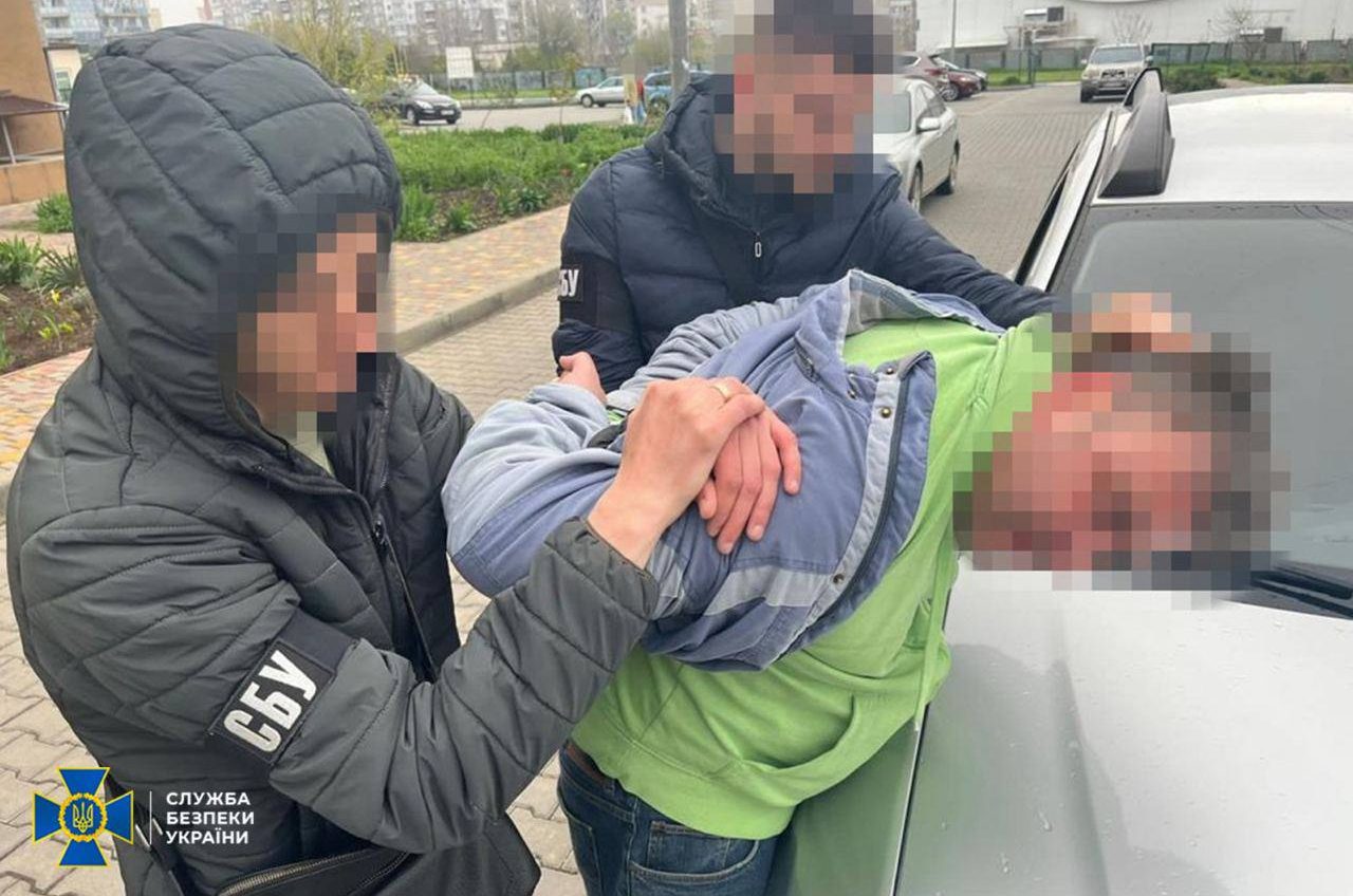 В Одесі затримали прихильника рашистів, який «зливав» координати «фото»