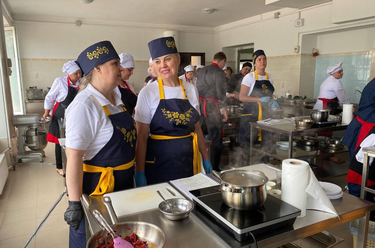 В Одесі відкрили кулінарний хаб, де навчатимуть готувати страви з шкільного меню Клопотенка «фото»