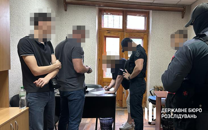 В Одесі інспектор Держпраці наживався на неоформлених працівниках ресторану (фото) «фото»