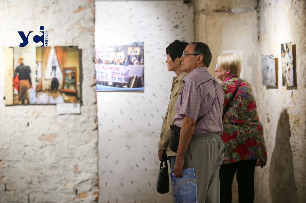 В Одесі представили «Український фотощоденник» – проект про війну і допомогу, у якому кожен може взяти участь (фото) «фото»