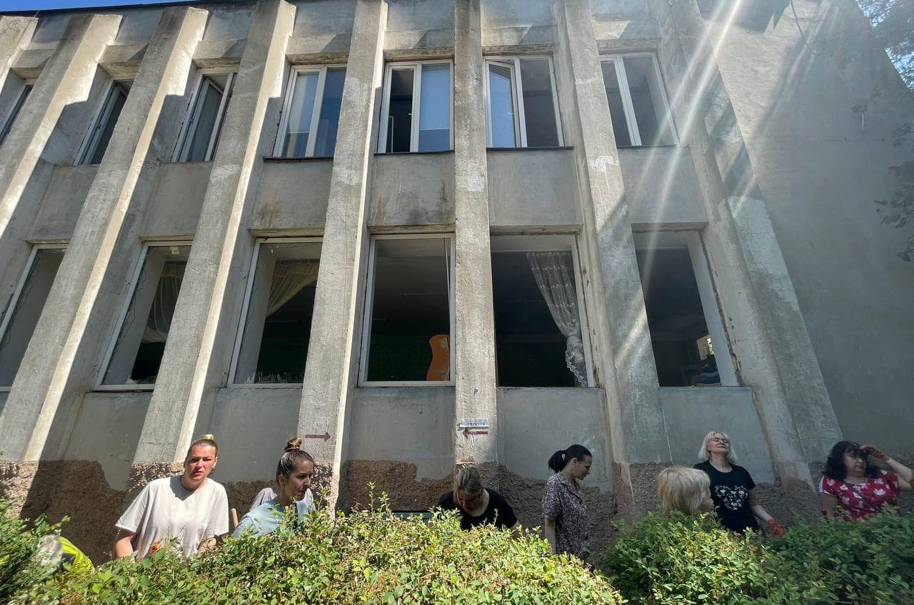 Не тільки житло: внаслідок атаки по Одещині пошкоджені школи та садочки (фото) «фото»