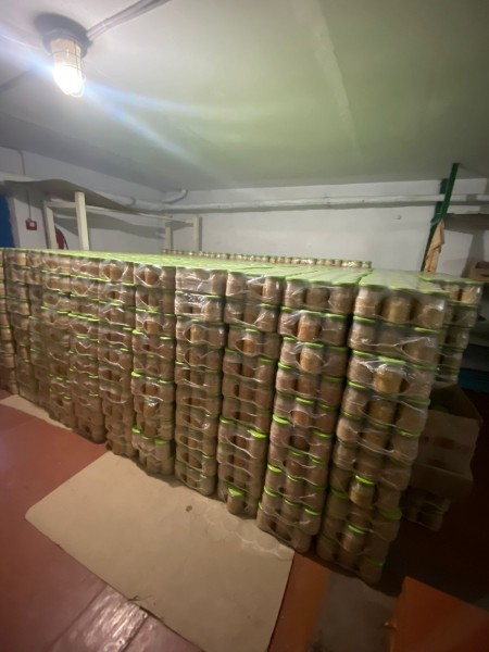 Чорноморській мерії продали неякісні консерви на мільйон (фото) «фото»