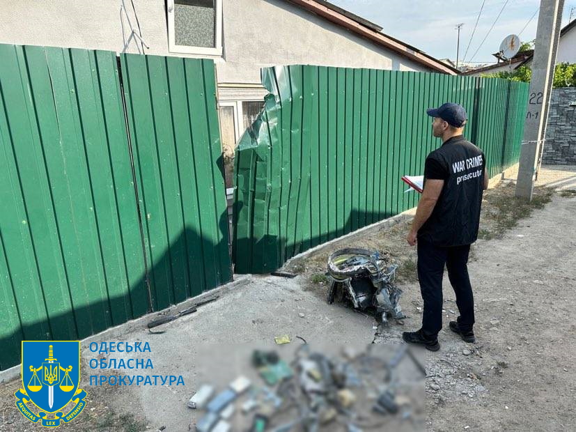 Внаслідок нічної атаки по Одесі постраждав 74-річний чоловік «фото»