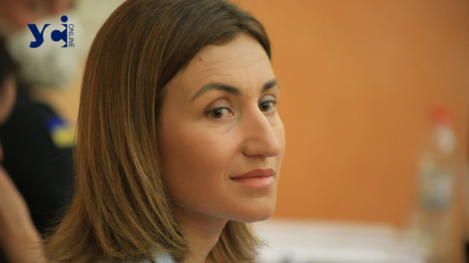 Народна депутатка з Одеси від забороненої ОПЗЖ складає мандат «фото»