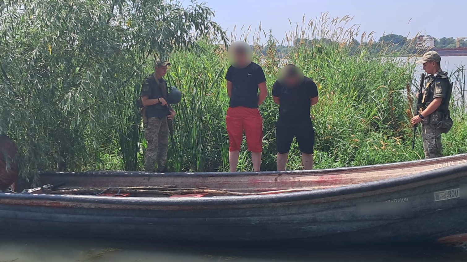 Заснули та опинилися в Україні: на Дунаї затримали двох румунів, яких на човні віднесло за кордон (фото) «фото»