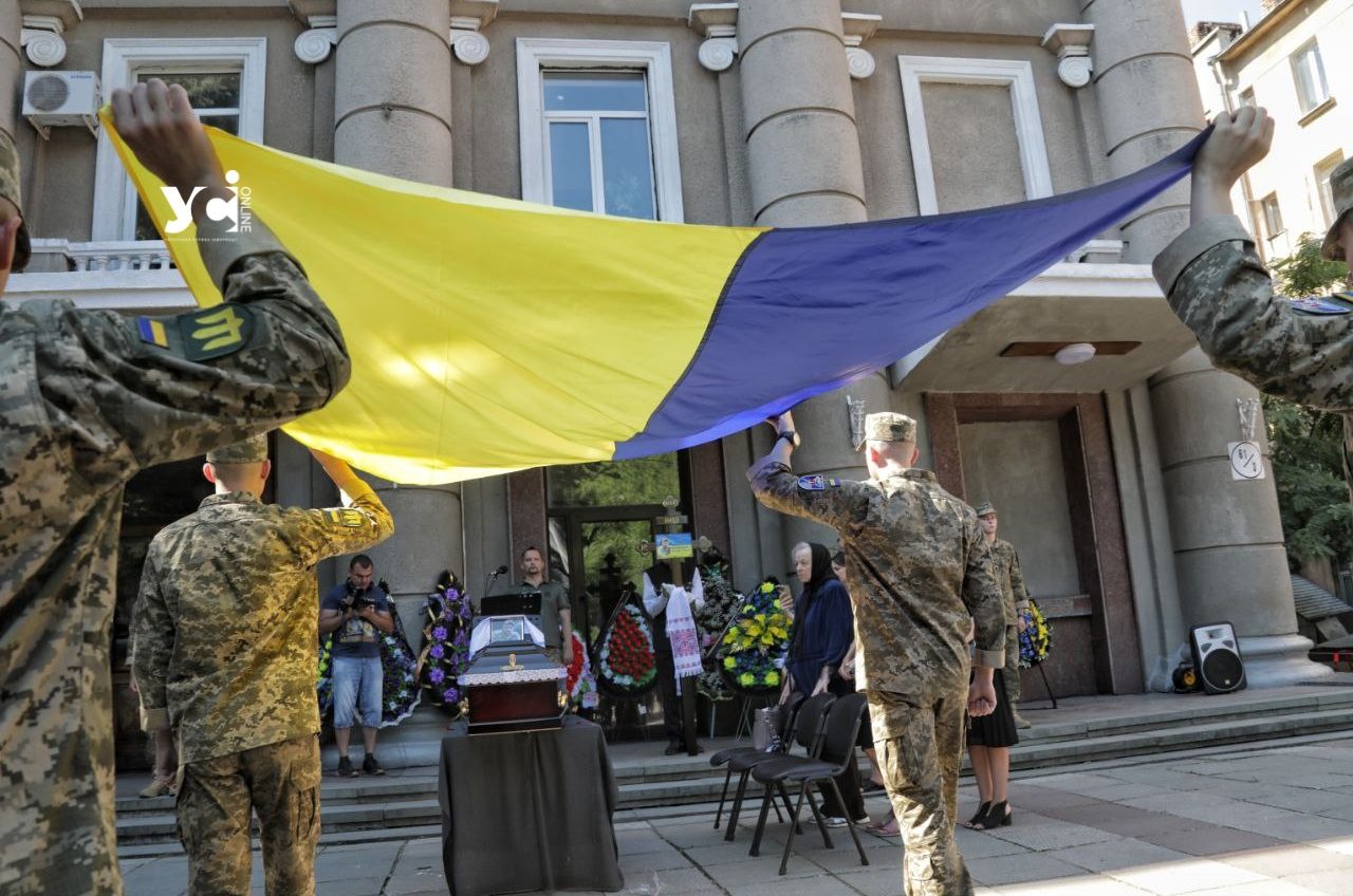 В Одесі простилися з загиблим бійцем – працівником Одеської кіностудії (фото) «фото»