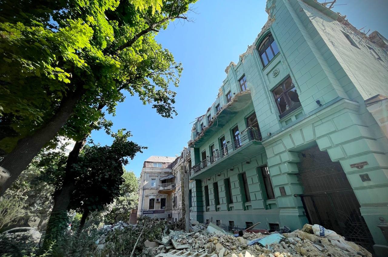 В Одесі розпочала працювати робоча група по пошкодженим обʼєктам культурної спадщини (фото) usionline.com В Одесі розпочала працювати робоча група по пошкодженим обʼєктам культурної спадщини (фото) «фото»