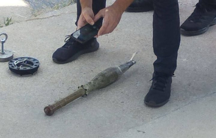 На пляжі в Одесі знайшли постріл від гранатомета (фото) «фото»