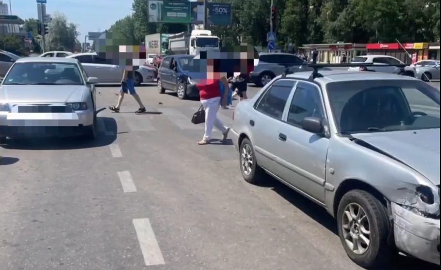 В аварії на Котовського постраждали двоє дітей «фото»
