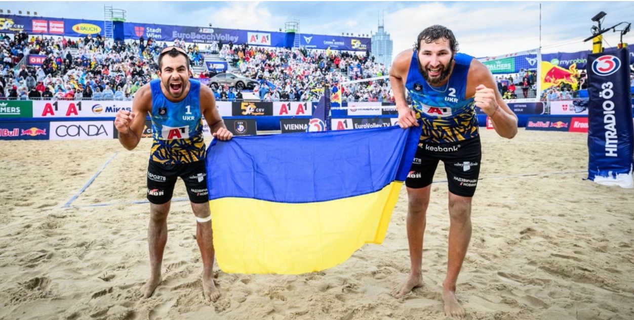 Вперше в історії: одесит та запорожець взяли «бронзу» чемпіонату Європи з пляжного волейболу (фото) «фото»