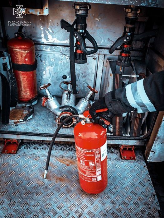 В одеській Аркадії простий вогнегасник допоміг врятувати від пожежі 25-поверховий житловий будинок «фото»