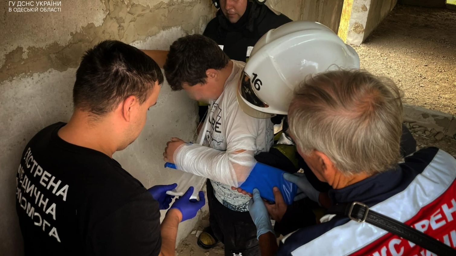 На Одещині врятували хлопчика, який затіяв небезпечну гру (фото) «фото»