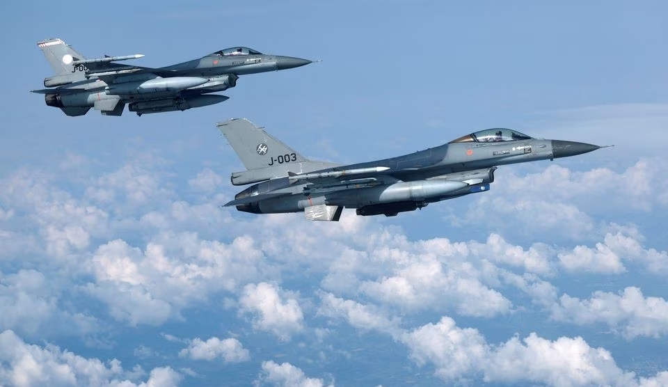 США схвалили передачу Україні винищувачів F-16 «фото»