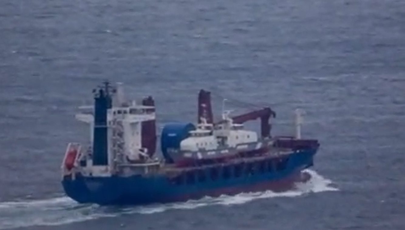 У Чорне море увійшло вантажне судно з катерами для України «фото»