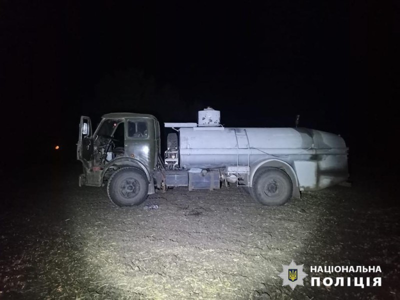 На півночі Одещини водій вантажівки наїхав на тракториста: той у тяжкому стані (фото) «фото»