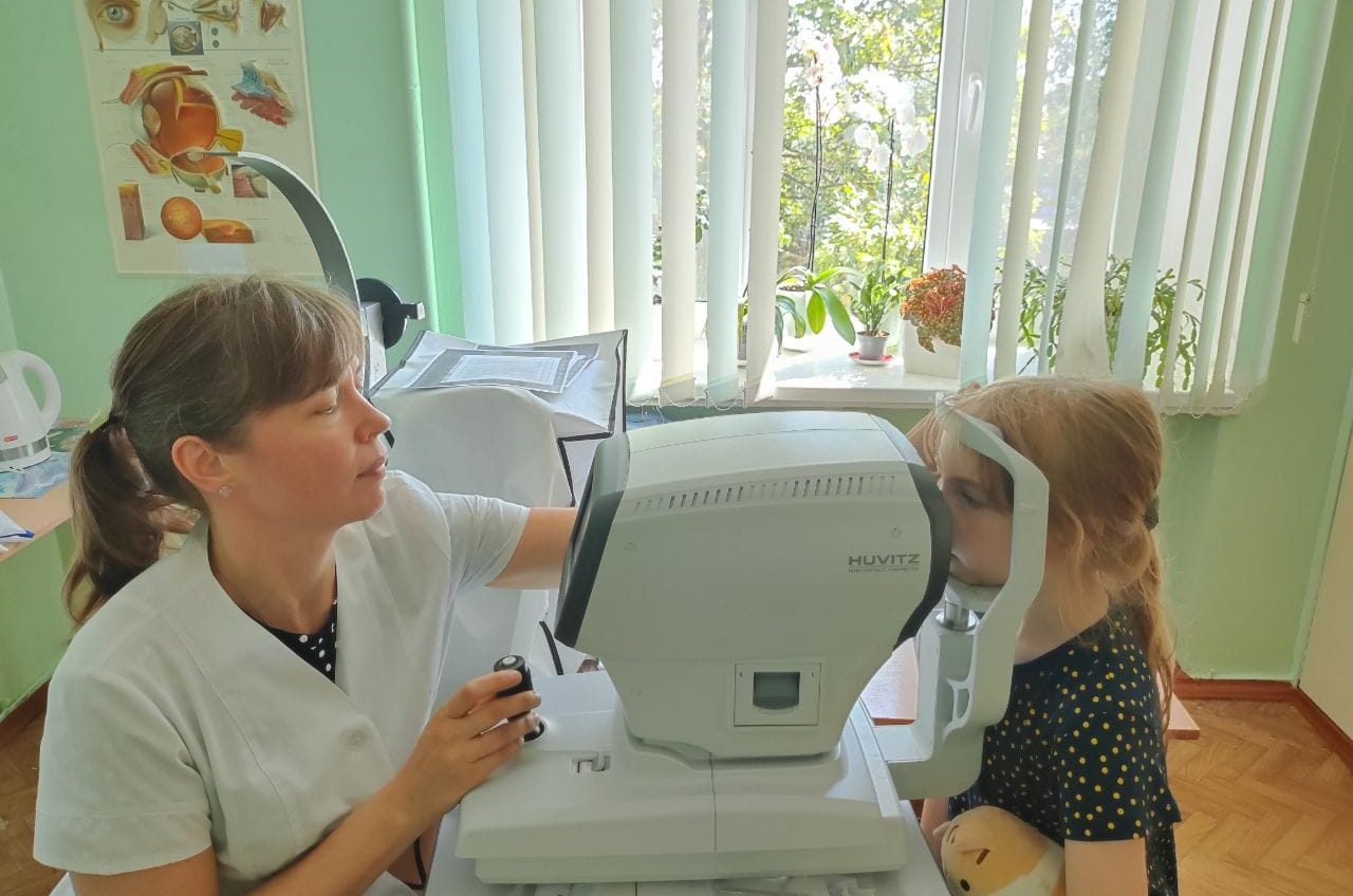 Одеські офтальмологи отримали нове обладнання для маленьких пацієнтів (фото) «фото»