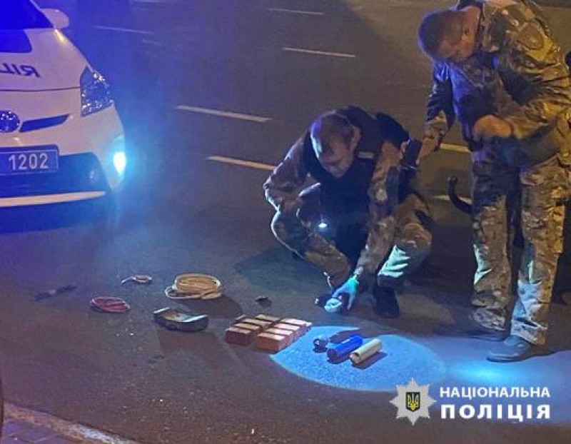 В Одесі затримали п’яного, який перевозив в автівці багато вибухівкі (фото) «фото»