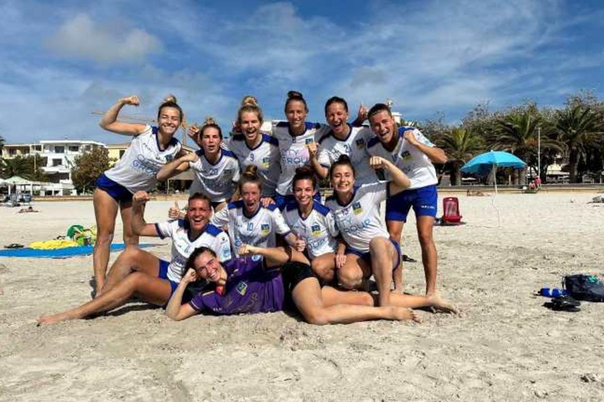 Жіноча команда з пляжного футболу з Одещини виграла світовий Кубок чемпіонів «фото»