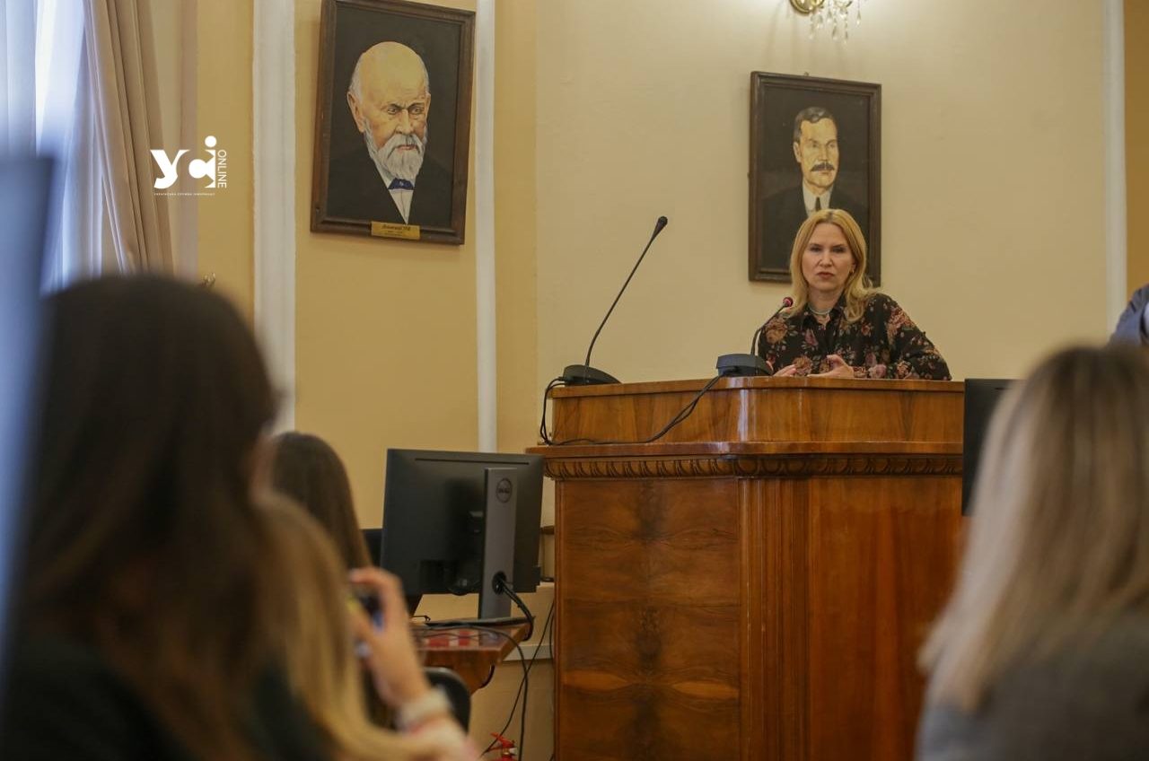 Віцеспікерка Олена Кондратюк завітала до одеських студентів (фото) «фото»