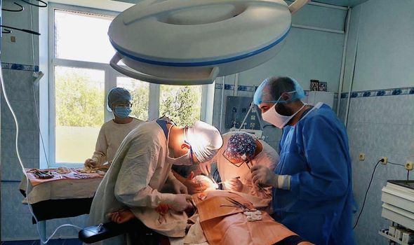 У селищній лікарні на Одещині провели унікальну операцію (фото) «фото»